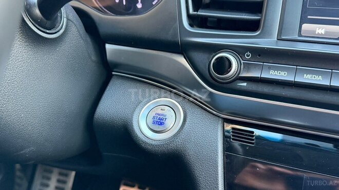 Hyundai Elantra 2020, 200,000 km - 2.0 л - Bakı