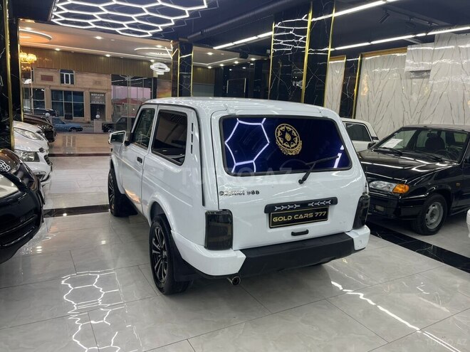 LADA (VAZ) Niva-13