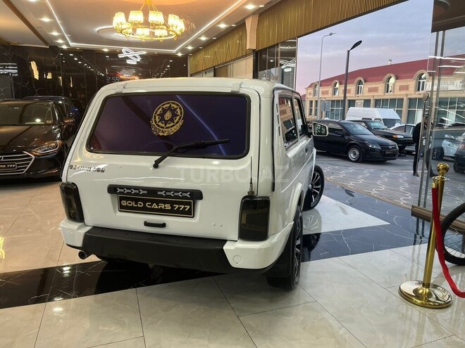 LADA (VAZ) Niva-11