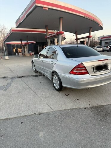 Mercedes C 200 2007, 430,000 km - 2.2 l - Qəbələ
