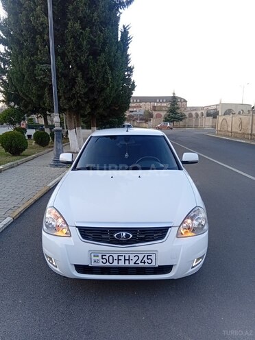 LADA (VAZ) Priora-1
