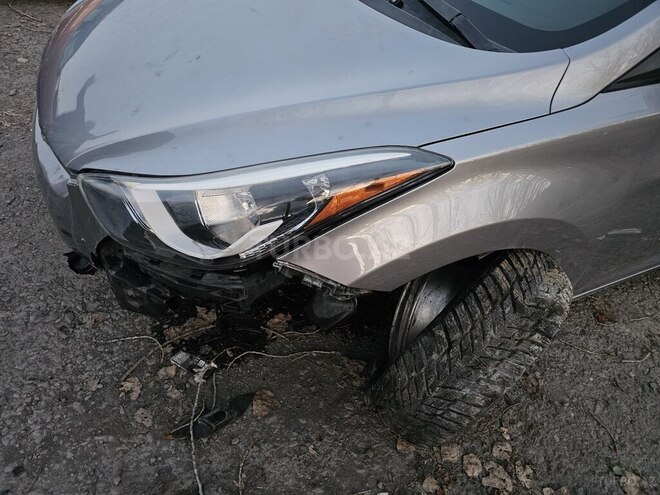 Hyundai Elantra 2015, 134,435 km - 1.8 l - Qəbələ