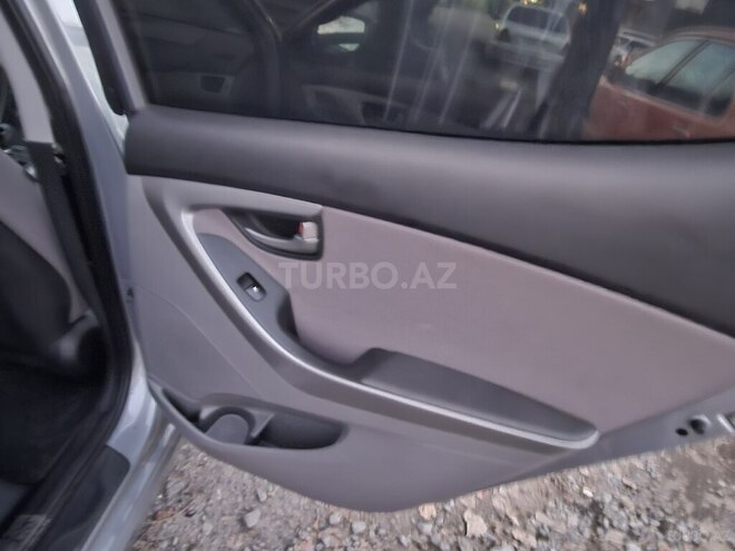 Hyundai Elantra 2015, 134,435 km - 1.8 l - Qəbələ