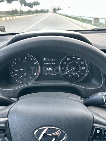 Hyundai Elantra 2018, 73,200 km - 2.0 л - Bakı