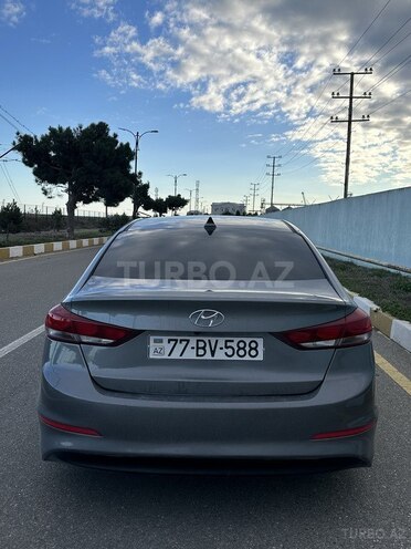 Hyundai Elantra 2018, 73,200 km - 2.0 л - Bakı
