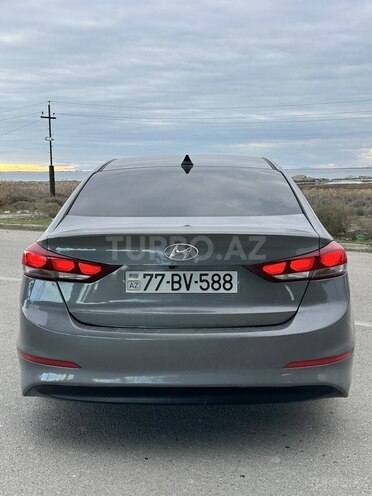Hyundai Elantra 2018, 73,200 km - 2.0 л - Bakı