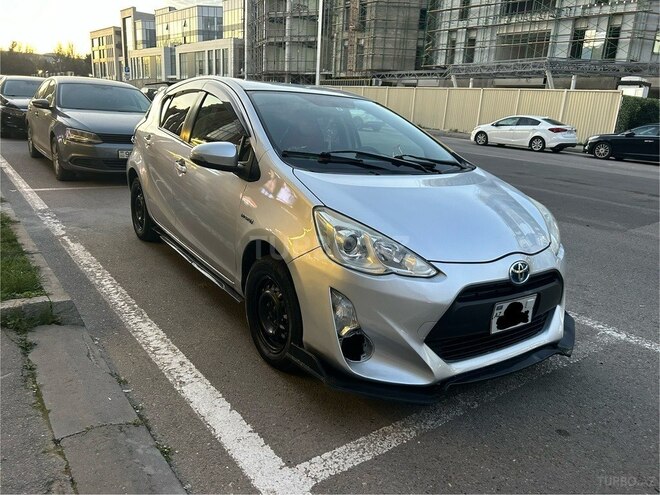 Toyota Aqua 2015, 323,000 km - 1.5 l - Bakı