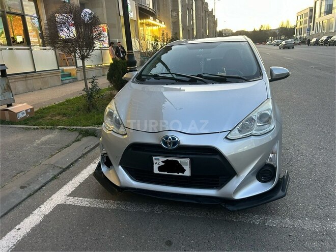 Toyota Aqua 2015, 323,000 km - 1.5 l - Bakı