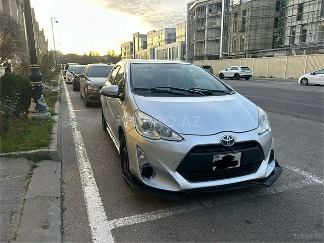 Toyota Aqua 2015, 323,000 km - 1.5 l - Bakı