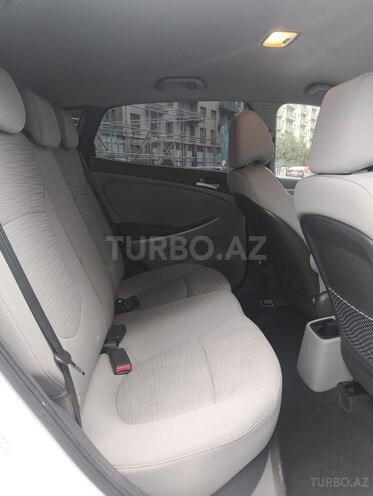 Hyundai Accent 2017, 226,760 km - 1.6 l - Bakı