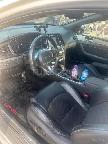 Hyundai Sonata-3