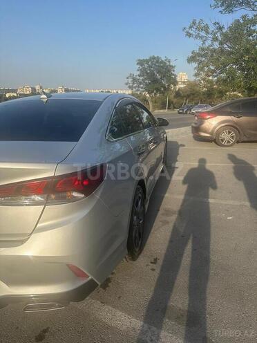 Hyundai Sonata-6