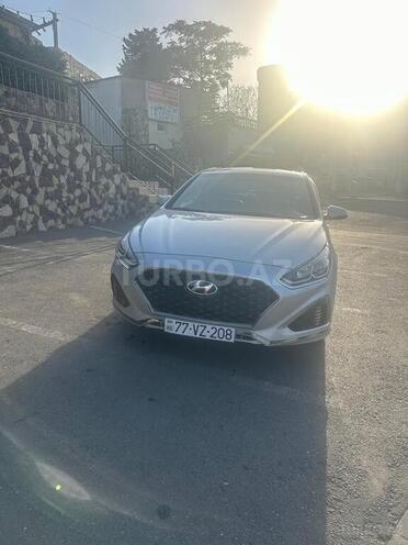 Hyundai Sonata-1