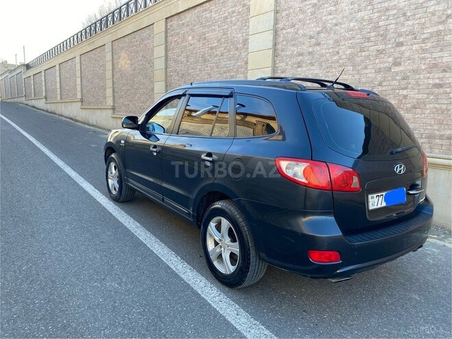 Hyundai Santa Fe-19