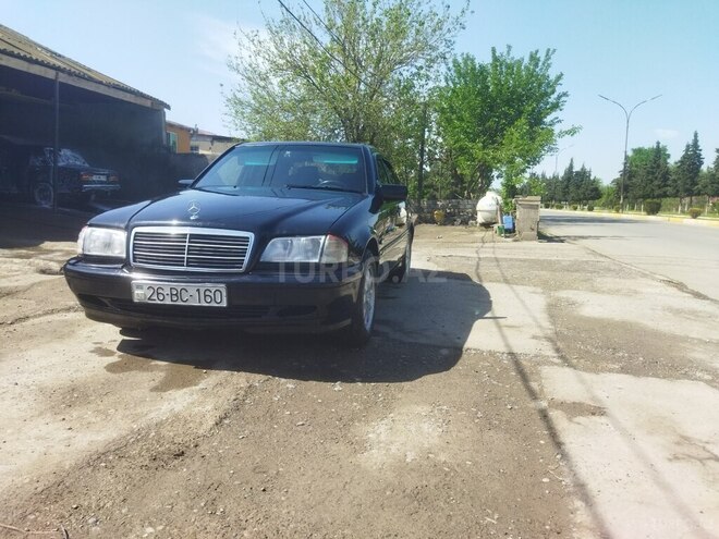 Mercedes C 220 1999, 330,000 km - 2.2 л - Bakı