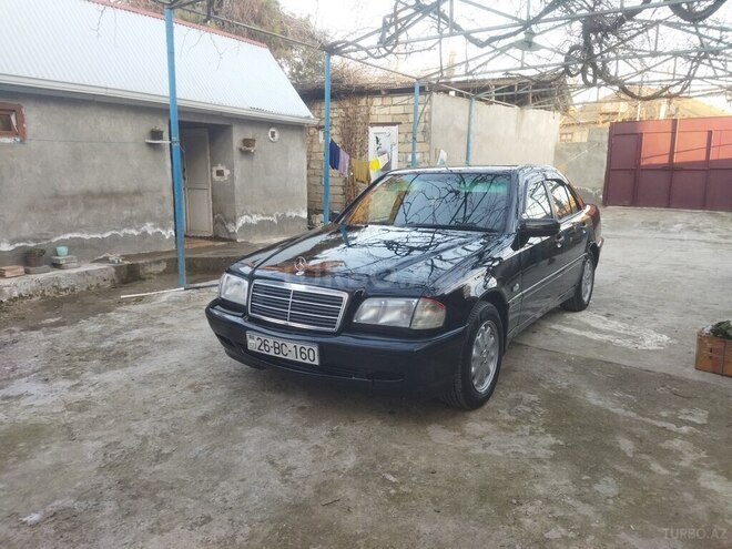 Mercedes C 220 1999, 330,000 km - 2.2 л - Bakı
