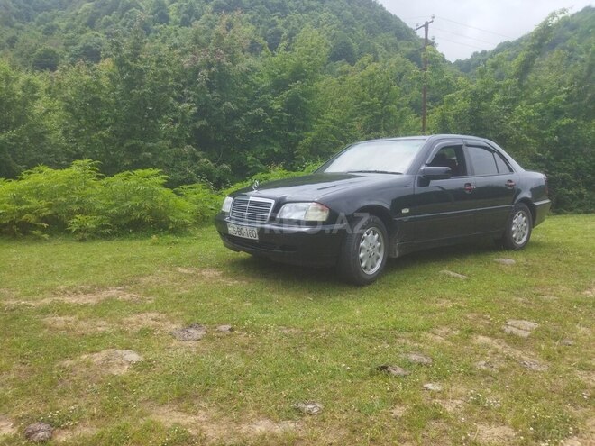 Mercedes C 220 1999, 330,000 km - 2.2 л - Bakı
