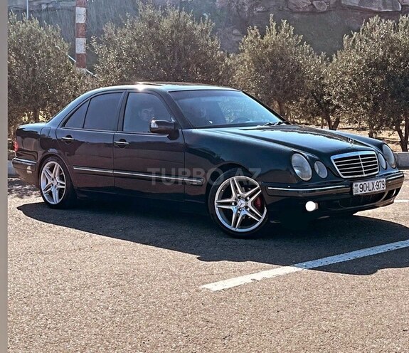 Mercedes E 240 2000, 330,000 km - 2.4 l - Bakı