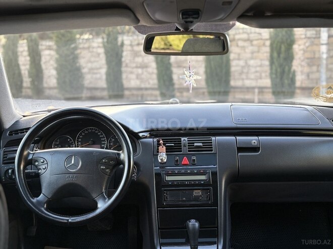 Mercedes E 240 2000, 330,000 km - 2.4 l - Bakı
