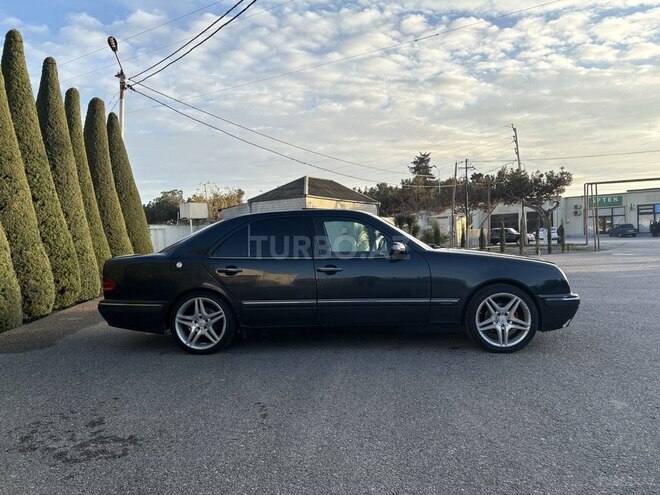 Mercedes E 240 2000, 330,000 km - 2.4 l - Bakı