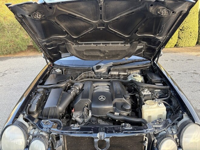 Mercedes E 240 2000, 330,000 km - 2.4 l - Bakı