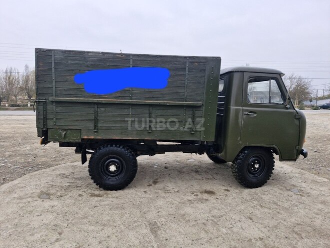 UAZ 3303-3