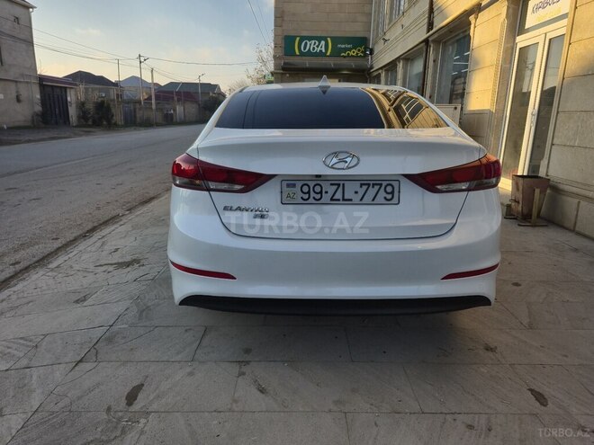 Hyundai Elantra 2017, 225,308 km - 2.0 л - Bakı