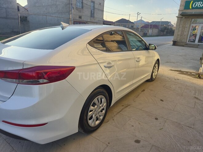 Hyundai Elantra 2017, 225,308 km - 2.0 л - Bakı