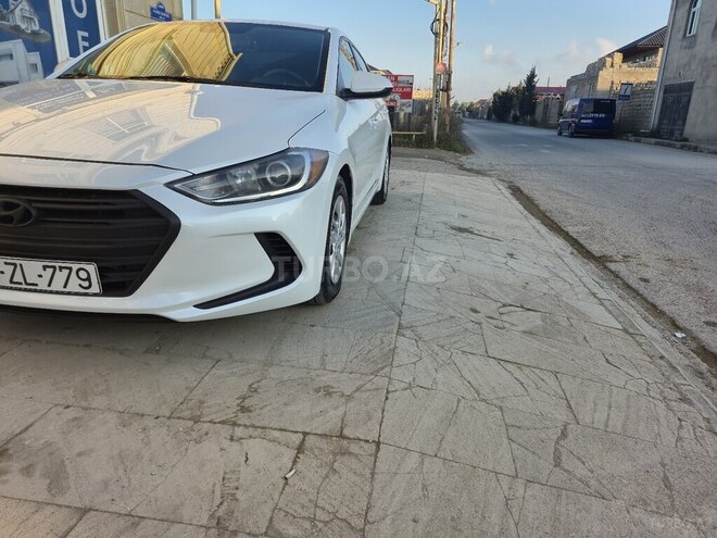 Hyundai Elantra 2017, 225,308 km - 2.0 л - Bakı
