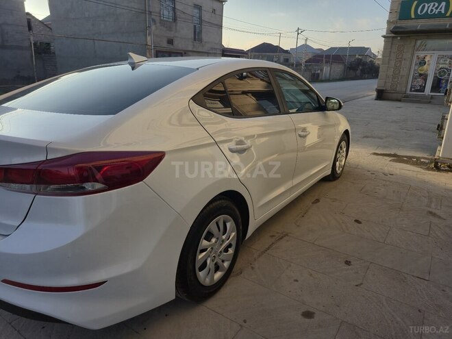 Hyundai Elantra 2017, 225,308 km - 2.0 л - Bakı