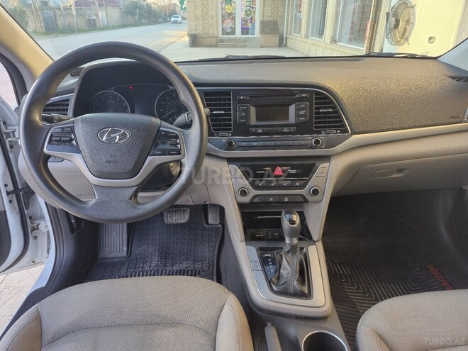 Hyundai Elantra 2017, 225,308 km - 2.0 л - Bakı