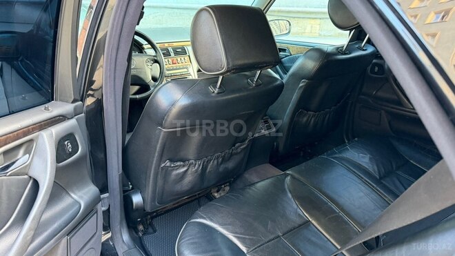 Mercedes E 320 2000, 275,000 km - 3.2 л - Bakı