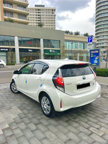 Toyota Aqua 2020, 88,200 km - 1.5 л - Bakı