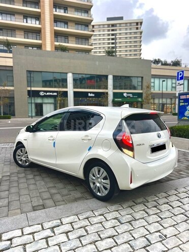 Toyota Aqua 2020, 88,200 km - 1.5 л - Bakı