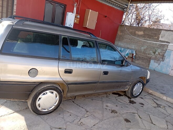 Opel Astra 1993, 441,843 km - 2.0 l - Ağstafa