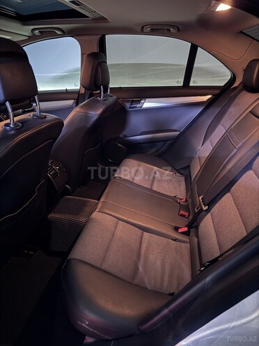 Mercedes C 220 2010, 239,500 km - 2.2 l - Bakı