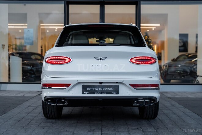 Bentley Bentayga-8