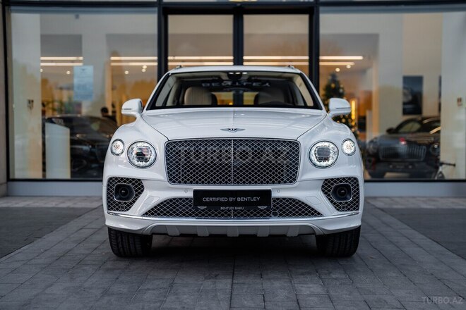 Bentley Bentayga-3