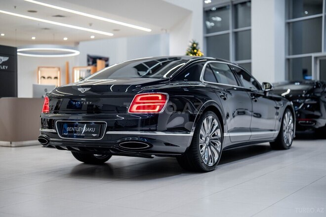 Bentley Flying Spur-9