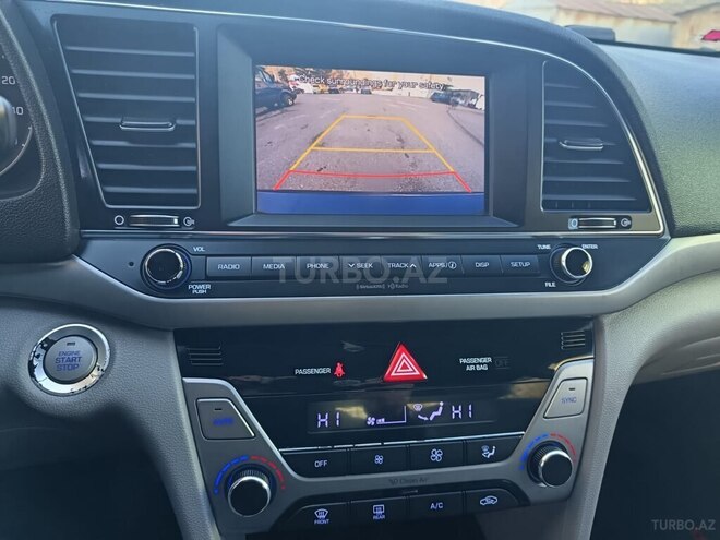 Hyundai Elantra 2016, 159,325 km - 2.0 л - Sumqayıt