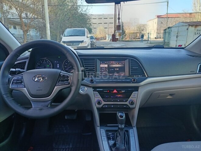Hyundai Elantra 2016, 159,325 km - 2.0 л - Sumqayıt