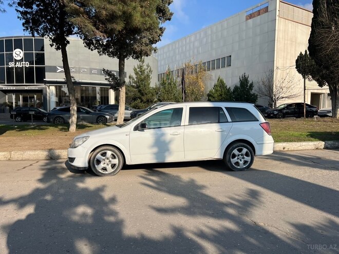 Opel Astra 2006, 300,000 km - 1.9 l - Bakı