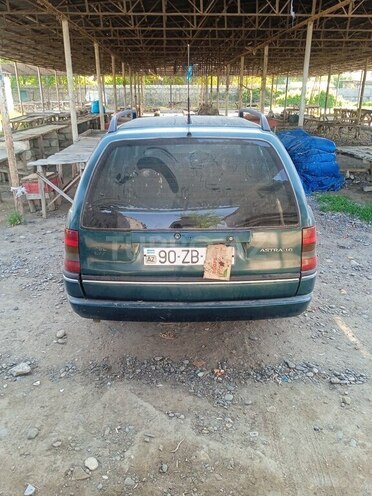 Opel Astra-2