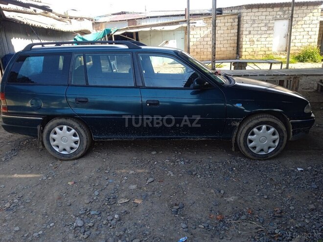 Opel Astra-3