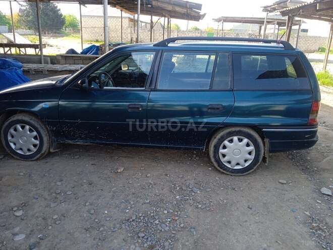 Opel Astra-4