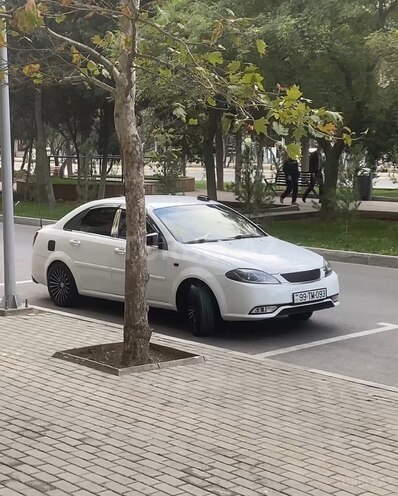 Daewoo Gentra 2014, 280,000 km - 1.5 l - Bakı