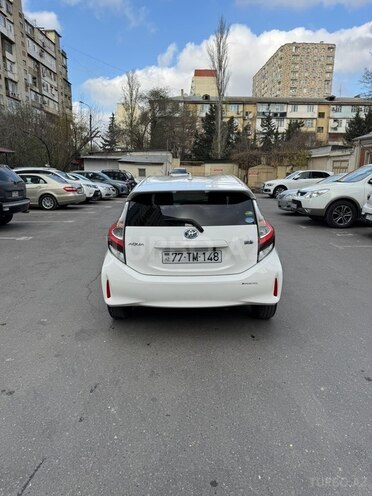 Toyota Aqua 2019, 95,000 km - 1.5 l - Bakı