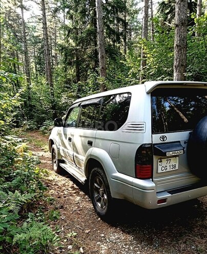 Toyota Land Cruiser Prado-2