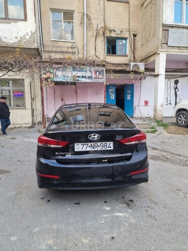 Hyundai Elantra 2017, 241,402 km - 2.0 l - Bakı