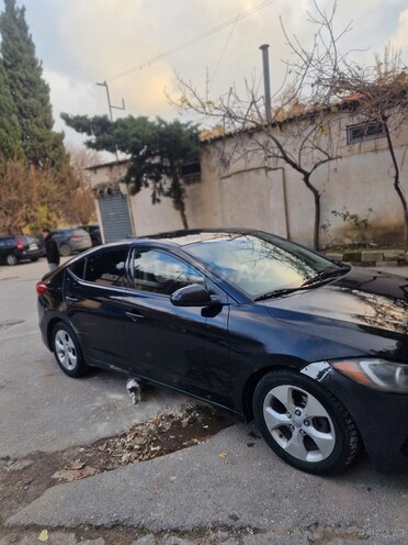 Hyundai Elantra 2017, 241,402 km - 2.0 l - Bakı